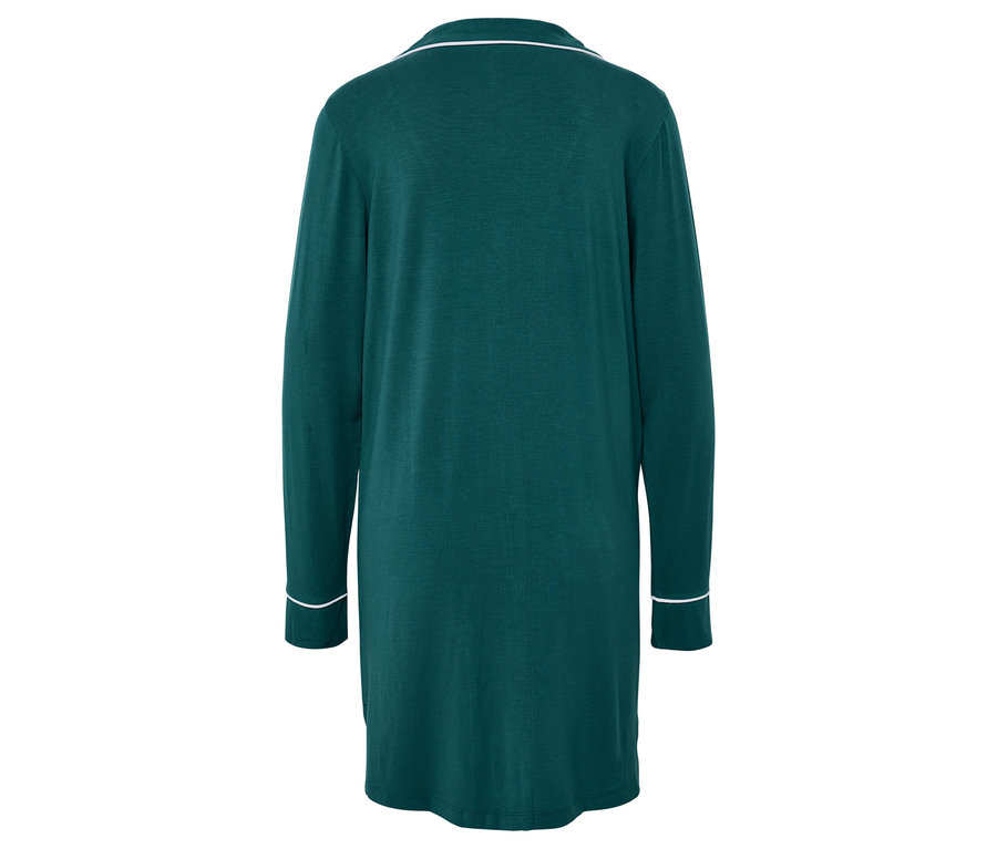 Tmavě zelená noční košile s dlouhým rukávem a bílým lemováním.