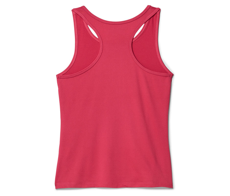 Pohled zezadu na růžové tílko se závodními zády na bílém pozadí.