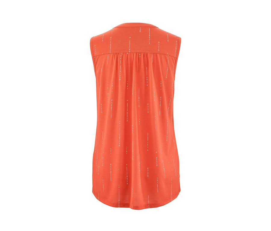 Pohled zezadu na oranžové funkční tílko s bílým potiskem.