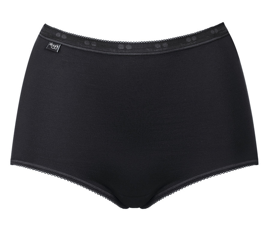 Černé dámské kalhotky s krajkovým lemem na bílém pozadí.