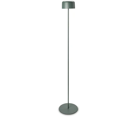 Zelená stojací lampa na bílém pozadí.