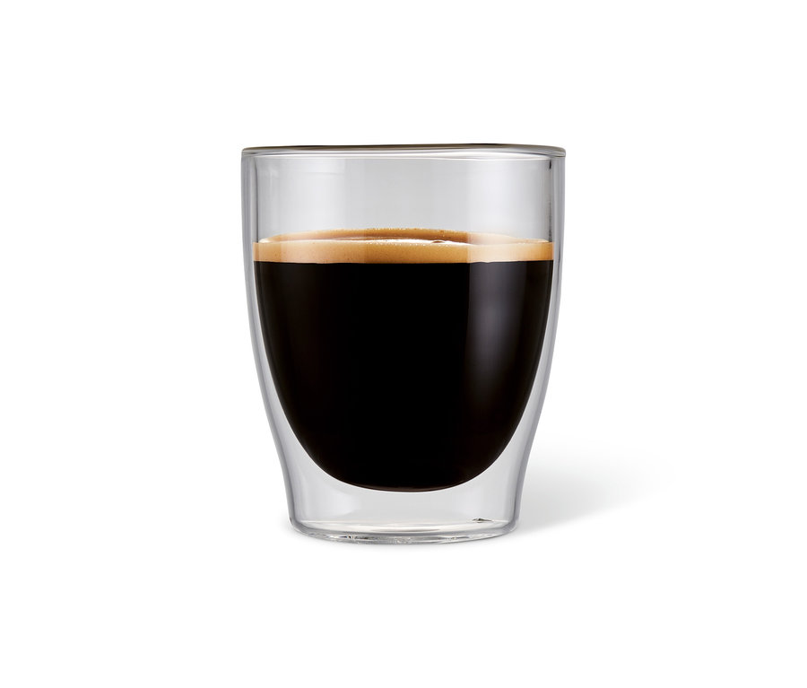 Espresso ve dvoustěnné sklenici.