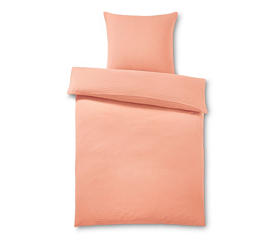 Mušelínové povlečení standardní velikosti a mušelínové povlečení nadměrné velikosti.