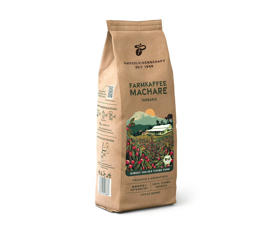 Hnědý papírový sáček zrnkové kávy Farmkaffee Machare s ilustrací kávové plantáže a hor.