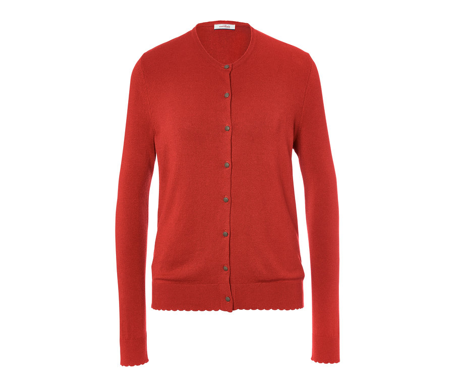 Červený kabátek z jemné pleteniny s knoflíky.