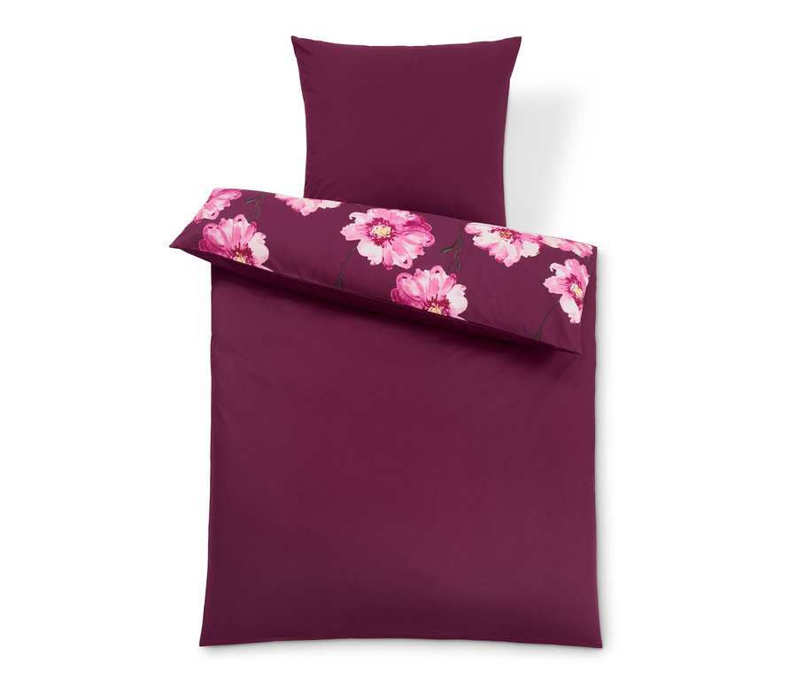 Vínové prémiové bavlněné povlečení: přikrývka a polštář s květinovým lemem.