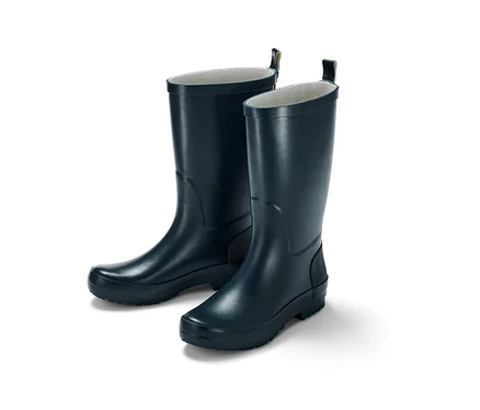 Modré dětské holínky.