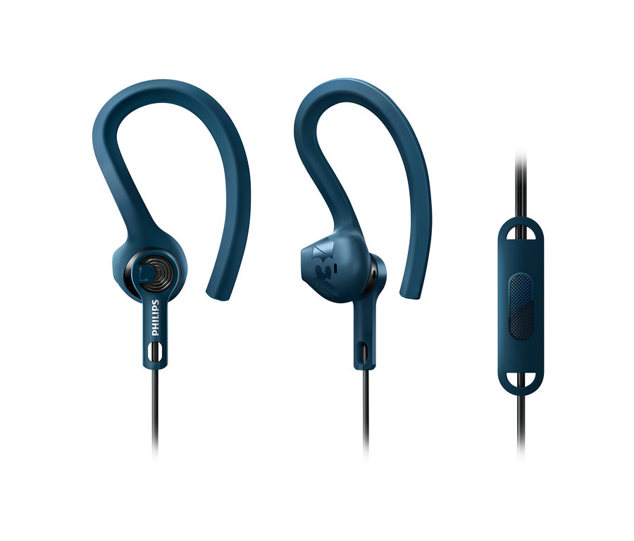 Detailní záběr modrých sportovních sluchátek Philips ActionFit.