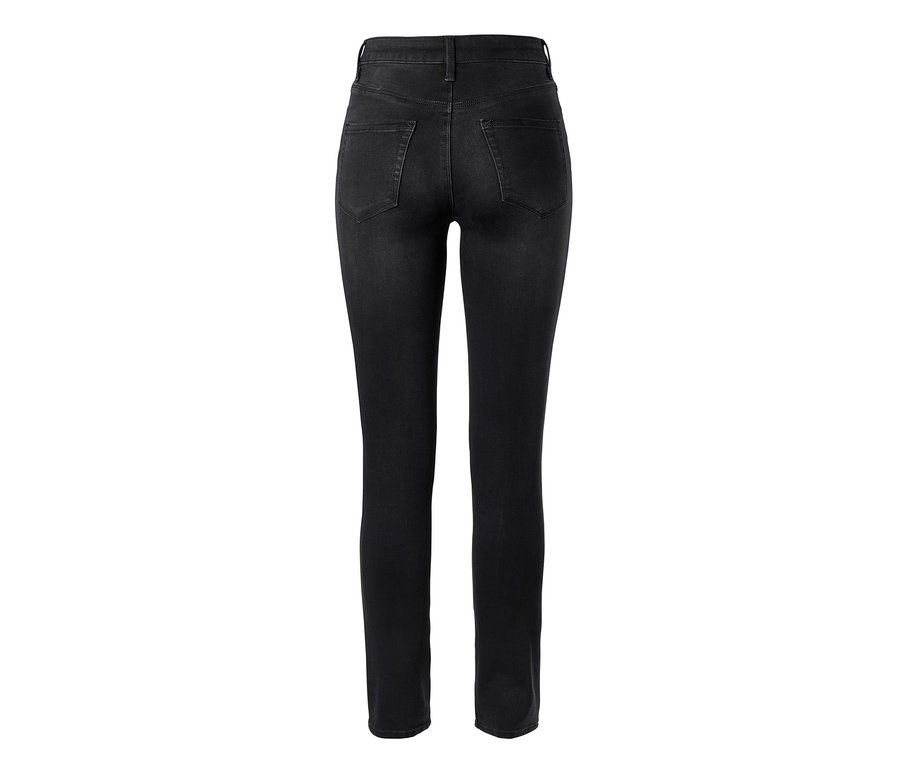 Černé Skinny džíny zezadu.