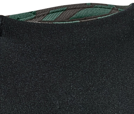 Detail oboustranných sportovních legín.