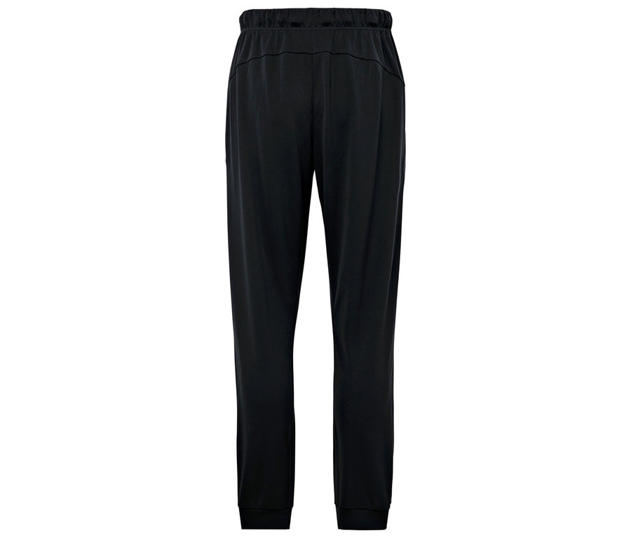 Černé tepláky s elastickým pasem.