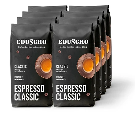 Osm balení zrnkové kávy EDU Espresso Classic po 1 kg.