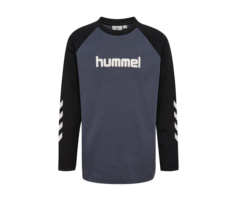 Triko s dlouhým rukávem hummel® HMLJR s tmavě šedým trupem, černými raglánovými rukávy s bílými pruhy ve tvaru šipek a bílým logem hummel na hrudi.