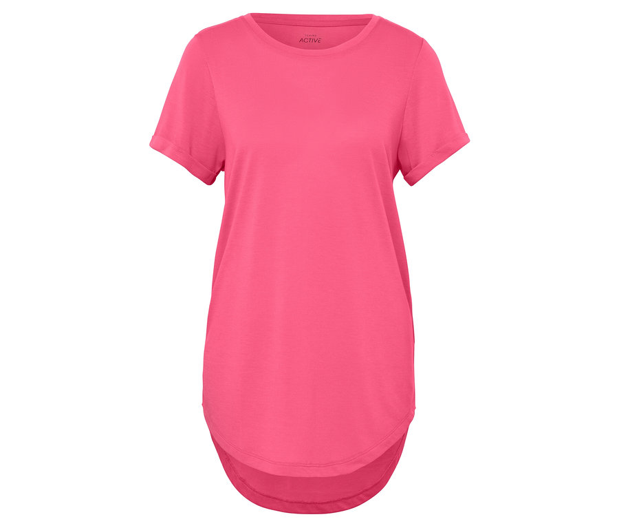 Růžové tričko s krátkým rukávem.