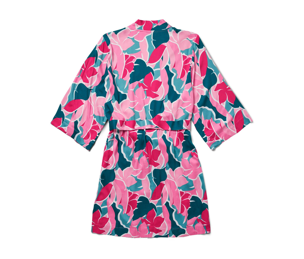 Pohled zezadu na župan s květinovým vzorem v růžové, zelené a modré barvě.