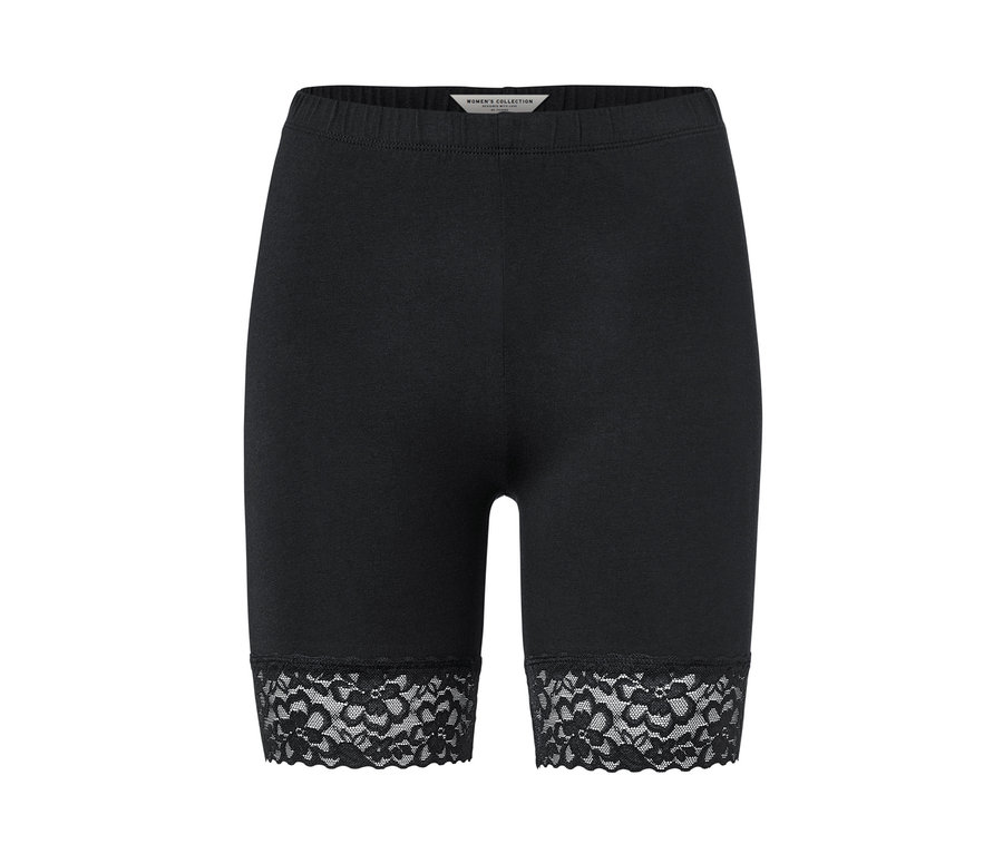 Černé cyklistické šortky s krajkovým lemem.