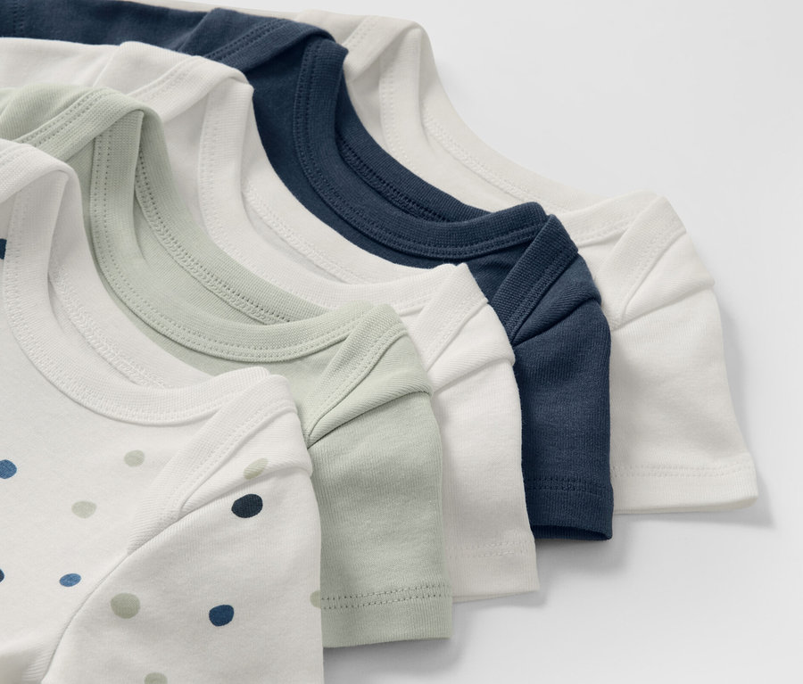 Detailní záběr na pět rostoucích body pro miminka.