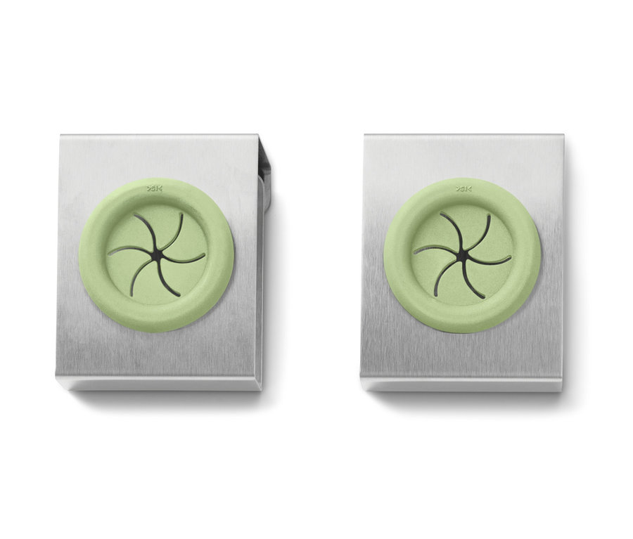 Dva držáky na utěrky.