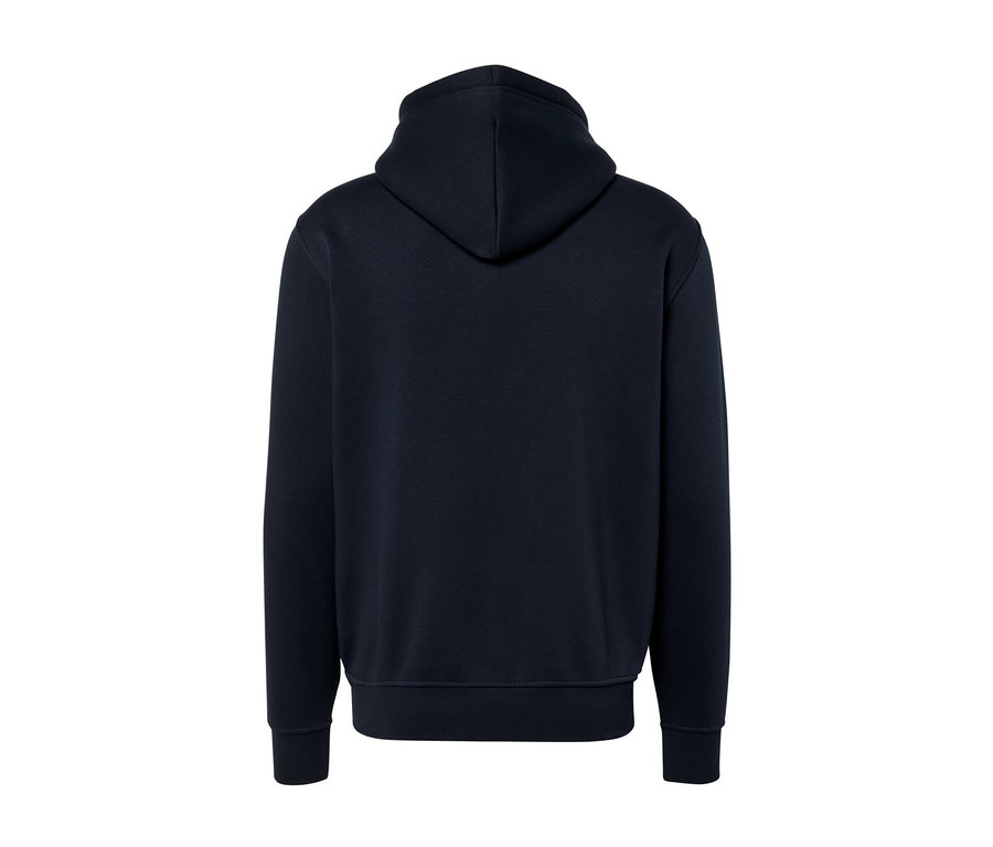 Tmavě modrá mikina s kapucí zezadu.