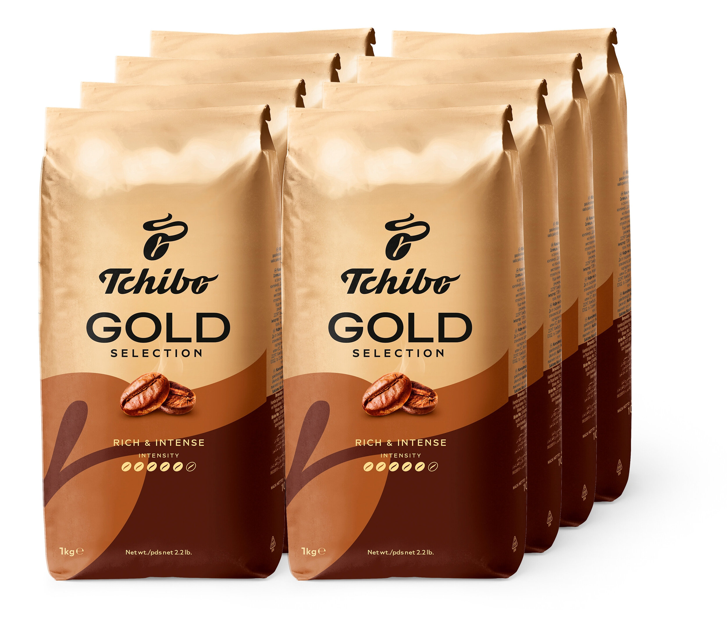 Osm balení zrnkové kávy Tchibo Gold Selection po 1 kg.