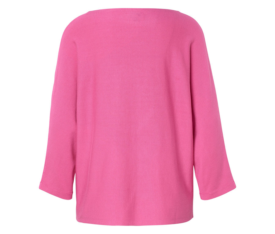 Pohled zezadu na růžový svetr s dlouhými rukávy.