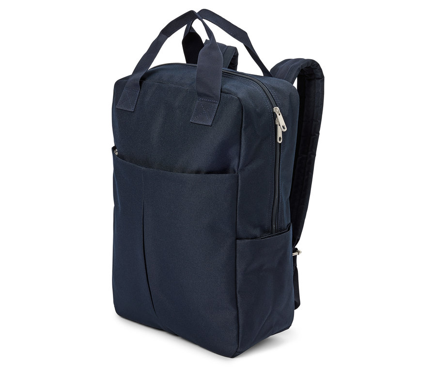 Tmavě modrý batoh s držadly a zipy.