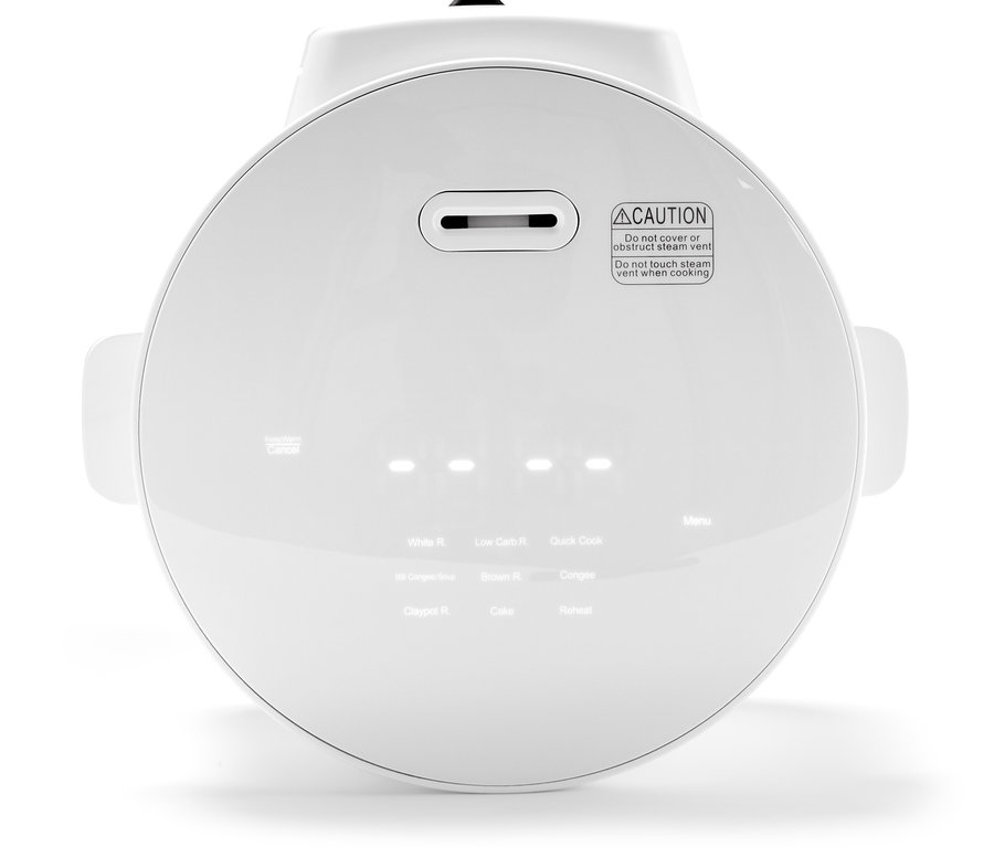 Detail multifunkčního vařiče s ovládacím panelem a upozorněním na horkou páru.