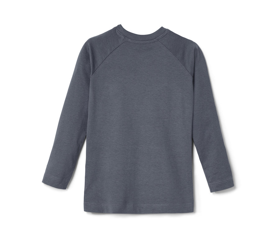 Modré tričko s dlouhým rukávem pro batolata leží na bílém pozadí.