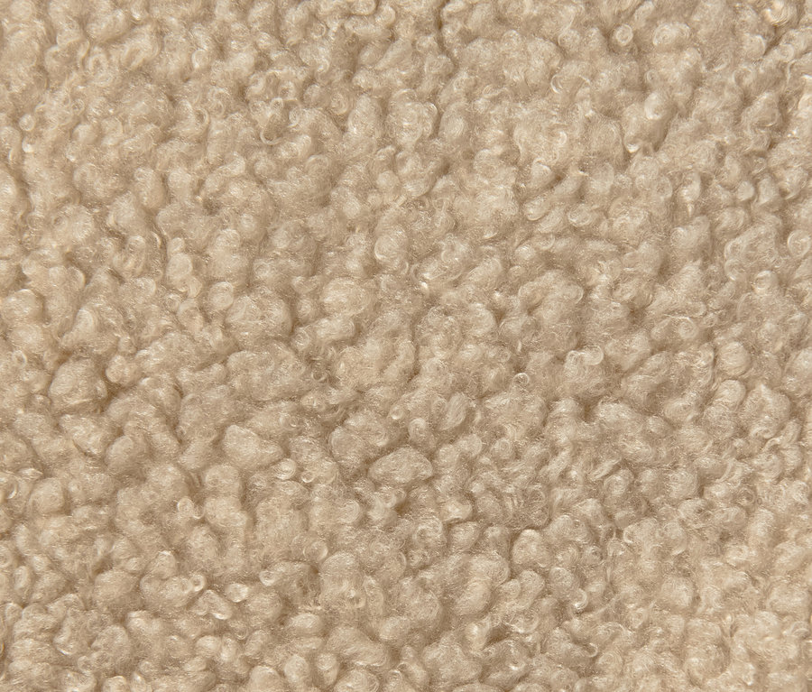 Detailní záběr textury mikiny s kapucí.