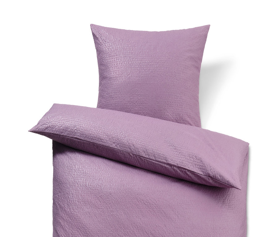 Fialové krepové povlečení standardní velikosti, na dvoulůžko a nadměrné velikosti.