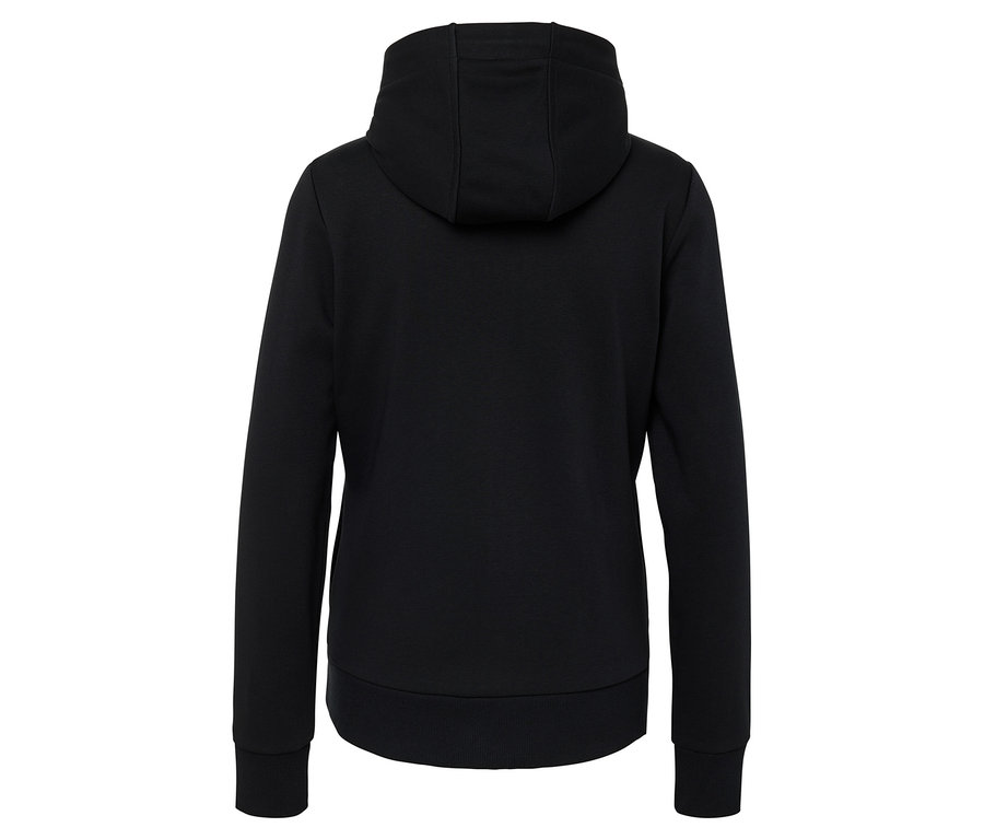 Černá mikina s kapucí, pohled zezadu.
