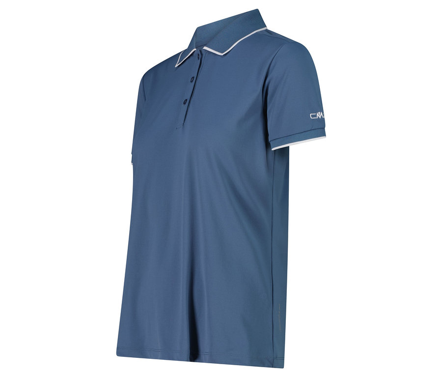 Modré polo s bílým límcem a manžetami.
