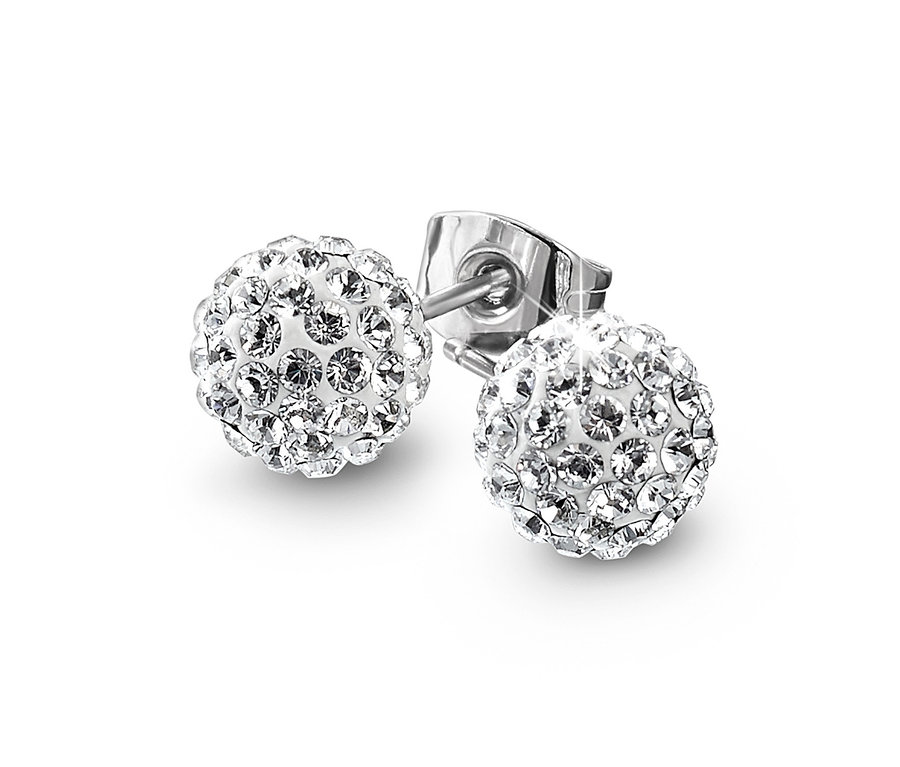 Dva stříbrné náušnicové puzetky zdobené kamínky Swarovski® leží na bílém pozadí.