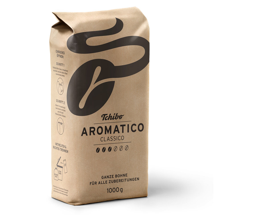 Balení 1000 g zrnkové kávy Aromatico Classico na bílém pozadí.