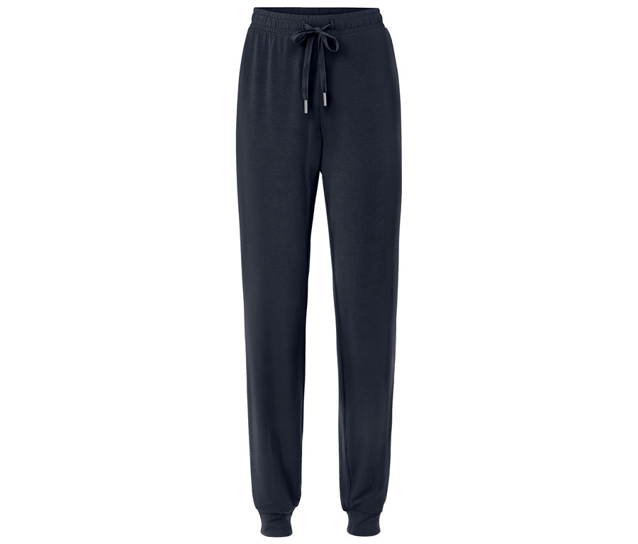 Tmavě modré tepláky se stahovací šňůrkou.