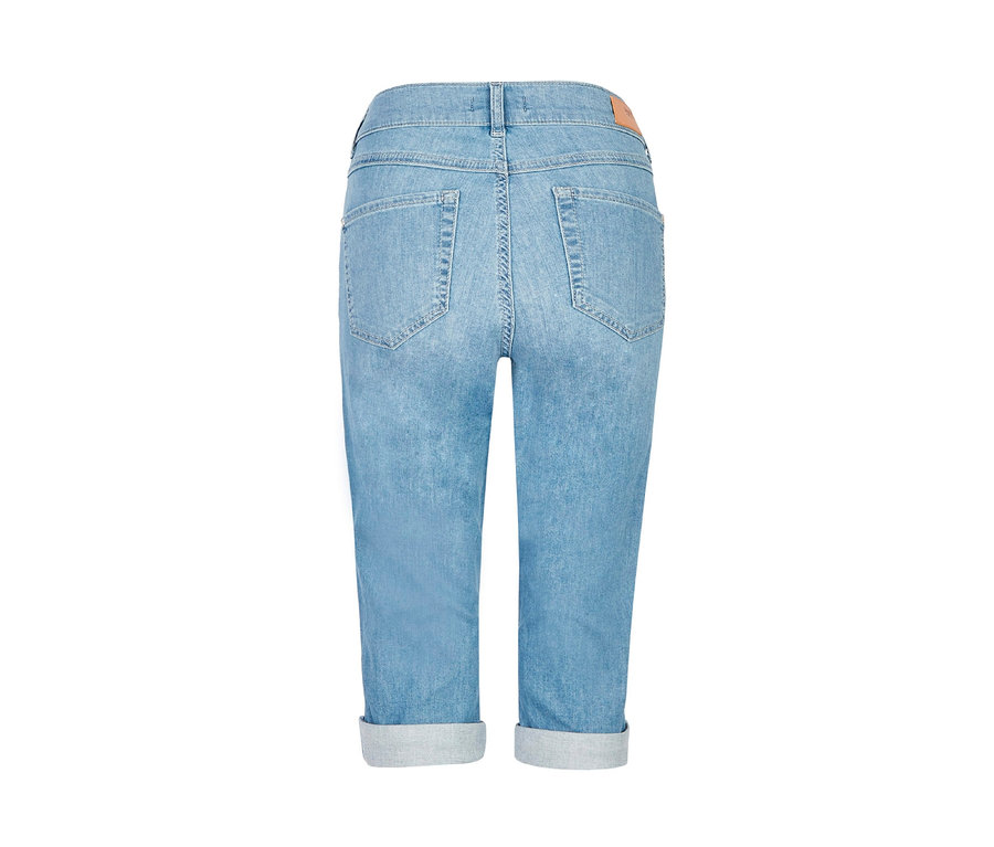 Zadní pohled na světle modré džíny Angels »Capri Turn-Up«, slim fit.