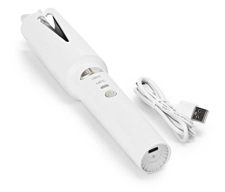 Bílá bezdrátová kulma s regulací teploty a USB nabíjecím kabelem leží na bílém pozadí.
