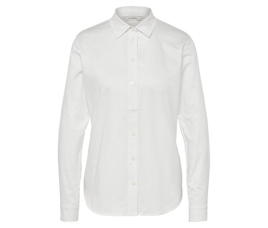 Bílá košile s dlouhým rukávem a knoflíky.