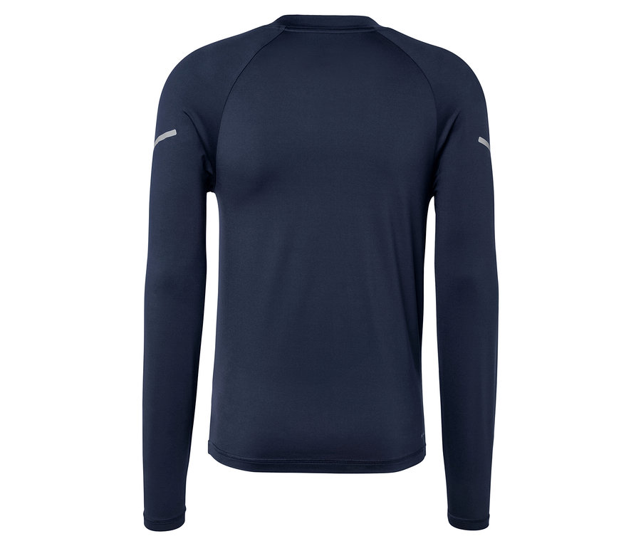 Detail modrého trička s dlouhým rukávem a reflexními prvky.