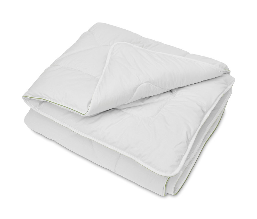 Složená bílá přikrývka irisette® greenline Duo s velbloudí srstí.
