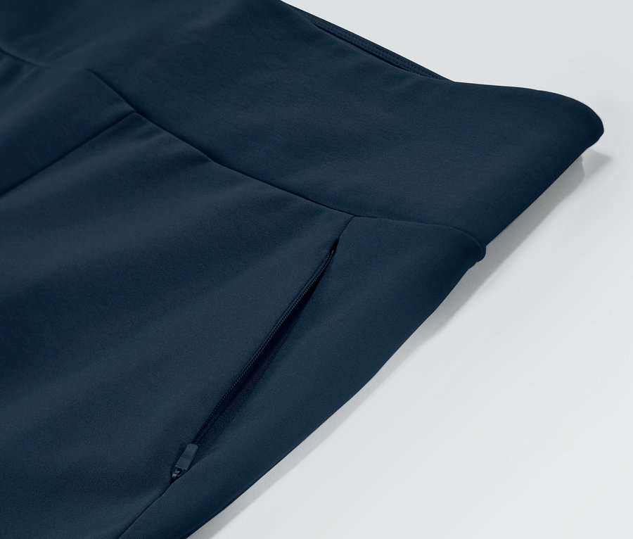 Detail termo kalhot jazzpants s kapsou na zip.