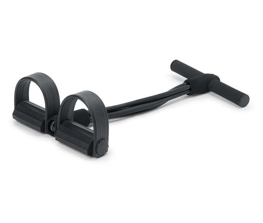 Černý expander s rukojetí a dvěma držadly na nohy.