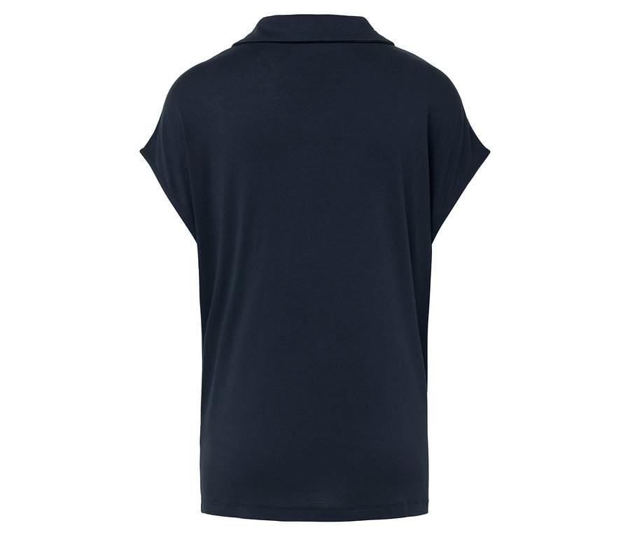 Tmavě modrá dámská polokošile s krátkým rukávem zezadu.