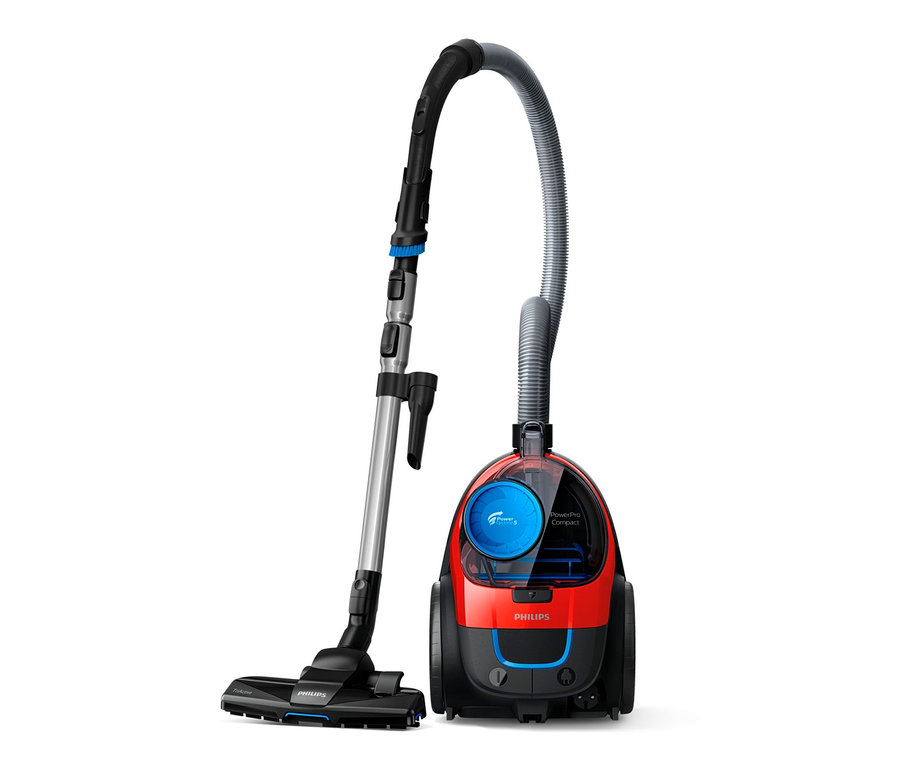 Červený bezsáčkový vysavač Philips FC9330 s černými koly a stříbrnou trubicí.