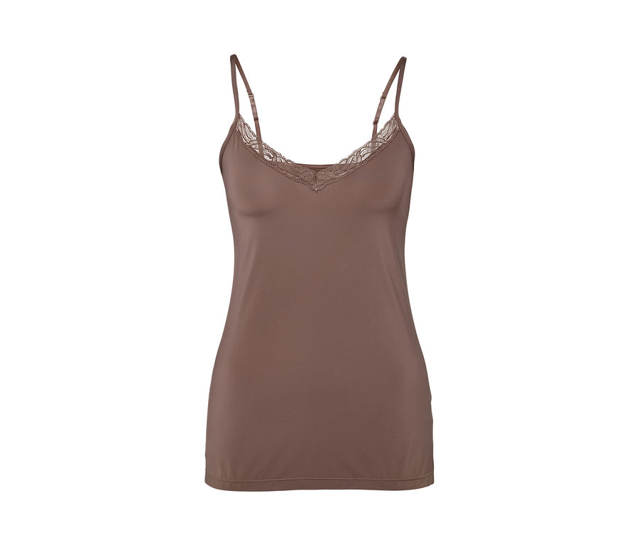 Nugátová košilka s krajkou a tenkými ramínky.