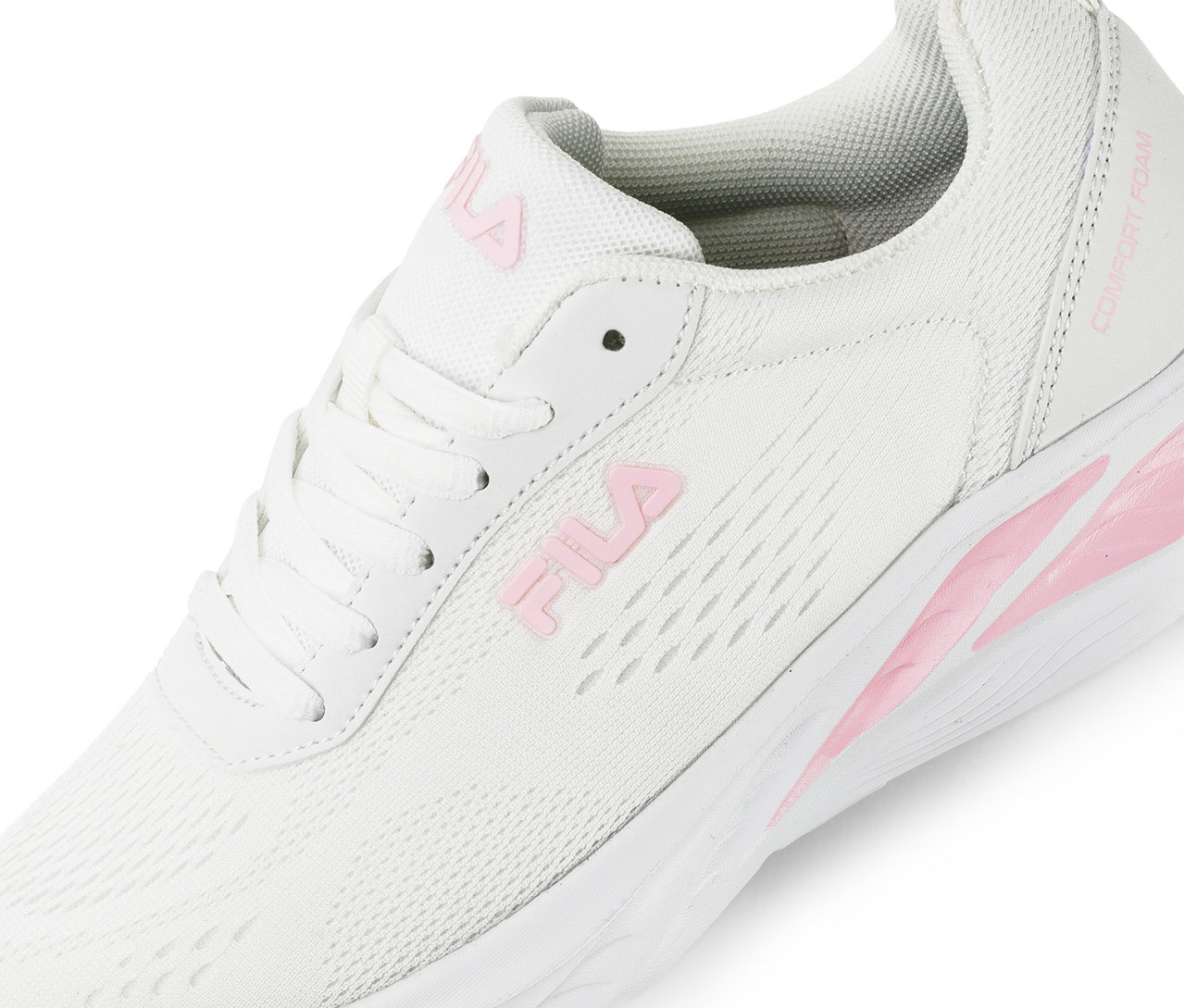 Detail bílé dámské tenisky FILA Specctris.