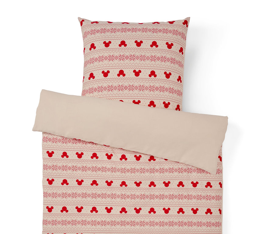 Povlečení s motivem Mickey Mouse a vánočními vzory.