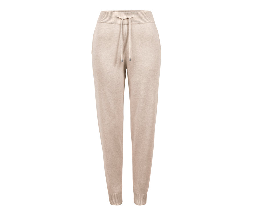 Pletené teplákové kalhoty s tkaničkou v pase.