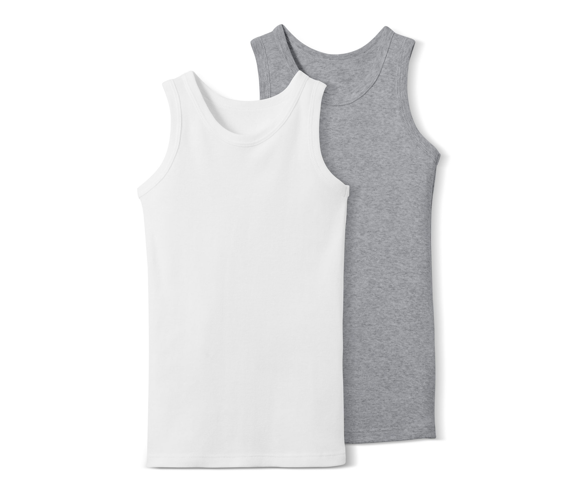 Dvě chlapecká tílka, bílé a šedé, leží vedle sebe.