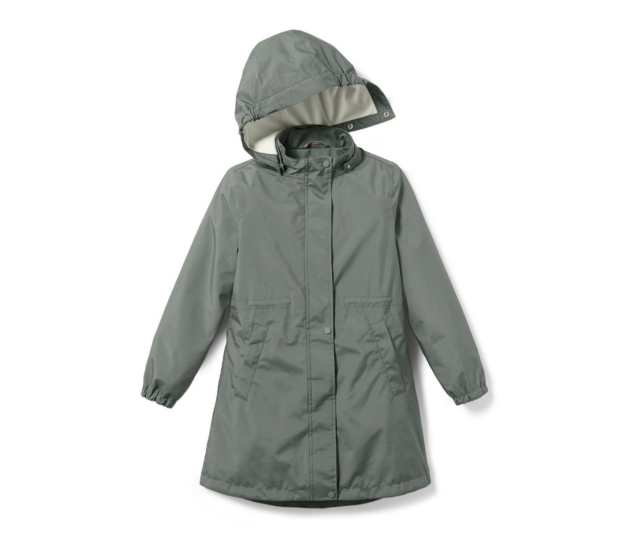Zelená parka do deště s kapucí.